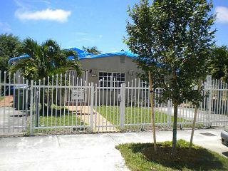 Foreclosed Home - 3110 SW 26TH ST, 33133
