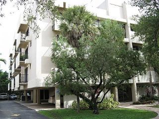 Foreclosed Home - 525 CORAL WAY APT 304, 33134