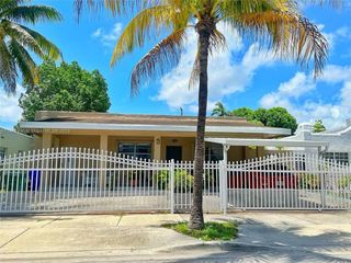 Foreclosed Home - 2273 SW 5TH ST, 33135