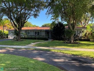 Foreclosed Home - 955 NE 95TH ST, 33138