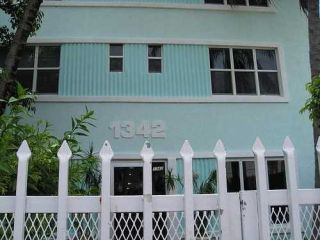 Foreclosed Home - 1342 DREXEL AVE APT 105, 33139
