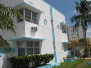 Foreclosed Home - 1971 BAY DR APT 9, 33141