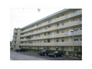 Foreclosed Home - 1801 S TREASURE DR APT 305, 33141