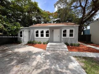 Foreclosed Home - 1425 NW 54TH ST, 33142