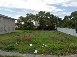 Foreclosed Home - 2780 NW 56TH ST, 33142