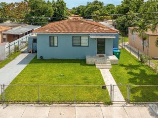 Foreclosed Home - 6610 SW 4TH ST, 33144