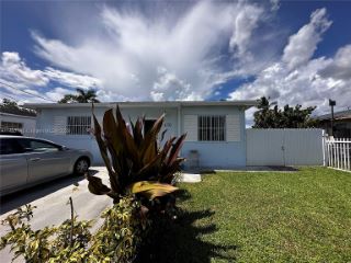 Foreclosed Home - 610 TAMIAMI CANAL RD, 33144