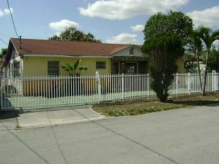 Foreclosed Home - 3006 Sw 24th St, 33145