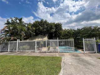 Foreclosed Home - 3044 SW 15TH ST, 33145