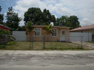 Foreclosed Home - 3340 NW 99TH ST, 33147
