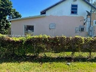 Foreclosed Home - 2353 NW 81ST ST, 33147