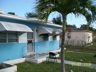Foreclosed Home - 511 NW 67TH ST, 33150
