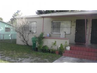 Foreclosed Home - 890 NW 106TH ST, 33150