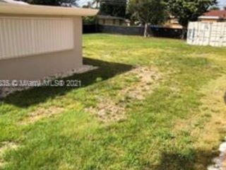 Foreclosed Home - 6734 NW 5TH AVE, 33150