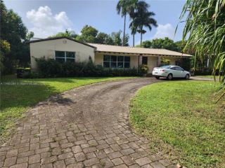Foreclosed Home - 130 NW 86TH ST, 33150