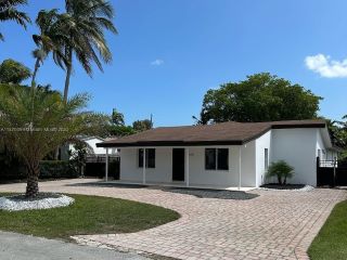 Foreclosed Home - 6540 SW 43RD ST, 33155