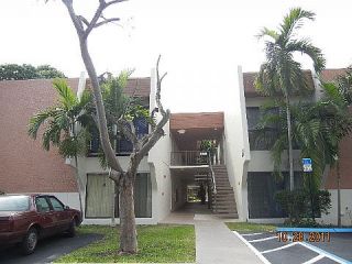 Foreclosed Home - 8287 SW 128TH ST APT 106, 33156