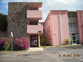 Foreclosed Home - 19701 SW 114TH AVE APT 366, 33157