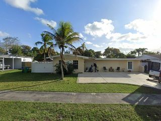 Foreclosed Home - 10220 SW 164TH ST, 33157