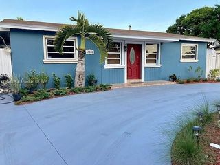 Foreclosed Home - 19801 SW 116TH AVE, 33157