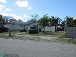 Foreclosed Home - 15550 SW 109TH AVE, 33157