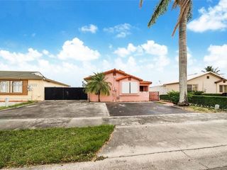 Foreclosed Home - 17211 SW 115TH AVE, 33157
