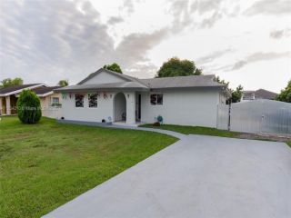Foreclosed Home - 16884 SW 109TH CT, 33157