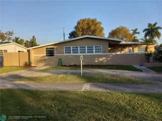 Foreclosed Home - 19611 BELVIEW DR, 33157
