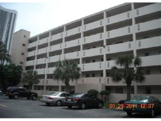 Foreclosed Home - 220 KINGS POINT DR APT 408, 33160