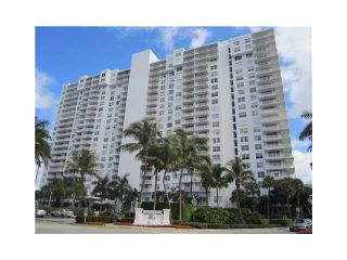Foreclosed Home - 2801 NE 183RD ST APT 1707W, 33160