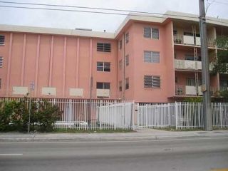 Foreclosed Home - 13480 NE 6TH AVE APT 202, 33161