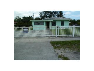 Foreclosed Home - 841 NE 137TH ST, 33161