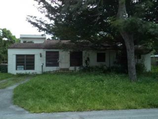 Foreclosed Home - 1035 NE 122ND ST, 33161