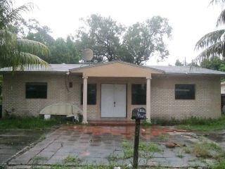 Foreclosed Home - 455 NE 162ND ST, 33162