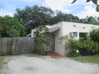 Foreclosed Home - 561 NE 159TH ST, 33162