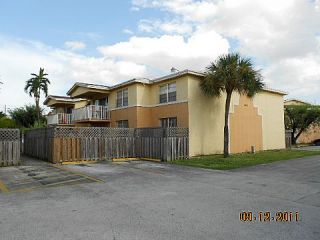 Foreclosed Home - 4610 NW 79TH AVE APT 1B, 33166