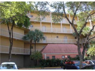 Foreclosed Home - 8290 LAKE DR APT 413, 33166