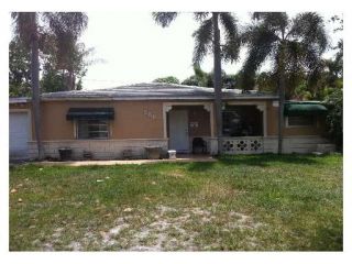 Foreclosed Home - 560 FALCON AVE, 33166