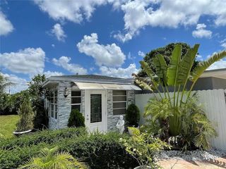Foreclosed Home - 12950 NW 22ND AVE, 33167