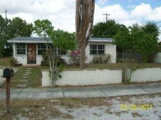 Foreclosed Home - 719 NW 140TH TER, 33168