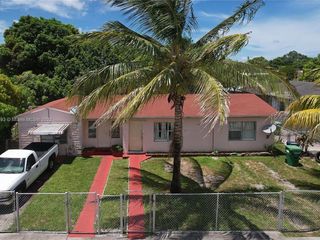 Foreclosed Home - 1029 NW 112TH ST, 33168