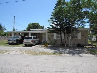 Foreclosed Home - 11645 NW 6TH AVE, 33168