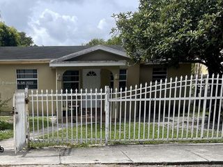 Foreclosed Home - 1150 NW 140TH TER, 33168