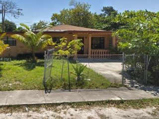 Foreclosed Home - 1166 NW 113TH TER, 33168