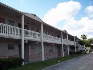Foreclosed Home - 20490 NW 7TH AVE APT 10, 33169