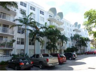 Foreclosed Home - 498 NW 165TH STREET RD APT D305, 33169