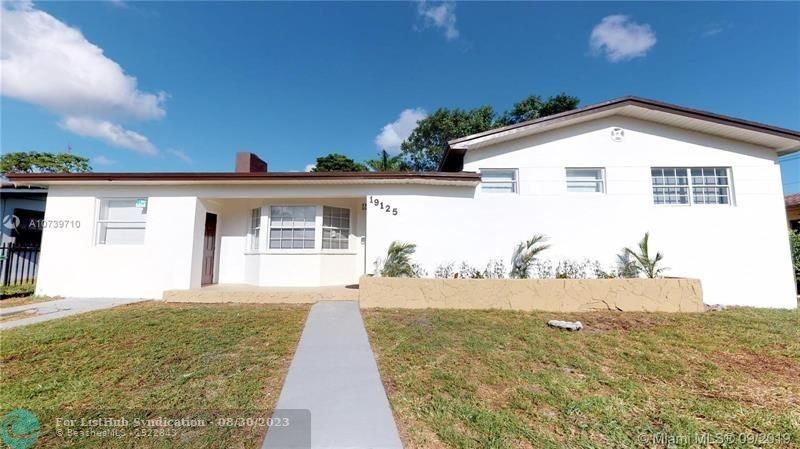 Foreclosed Home - 19125 NW 10TH PL, 33169