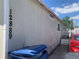 Foreclosed Home - 12889 SW 17TH ST, 33175