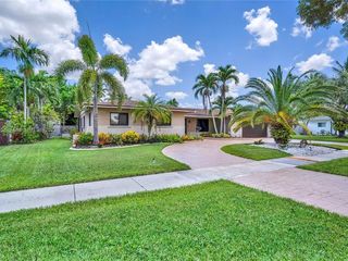 Foreclosed Home - 10900 SW 128TH ST, 33176