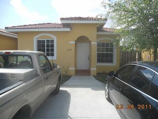 Foreclosed Home - 12226 SW 215TH TER, 33177